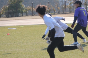 ディスクを持ったまま走れない